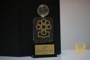 تندیس آقای گل دومین دوره مسابقات فوتسال جام پژوهش